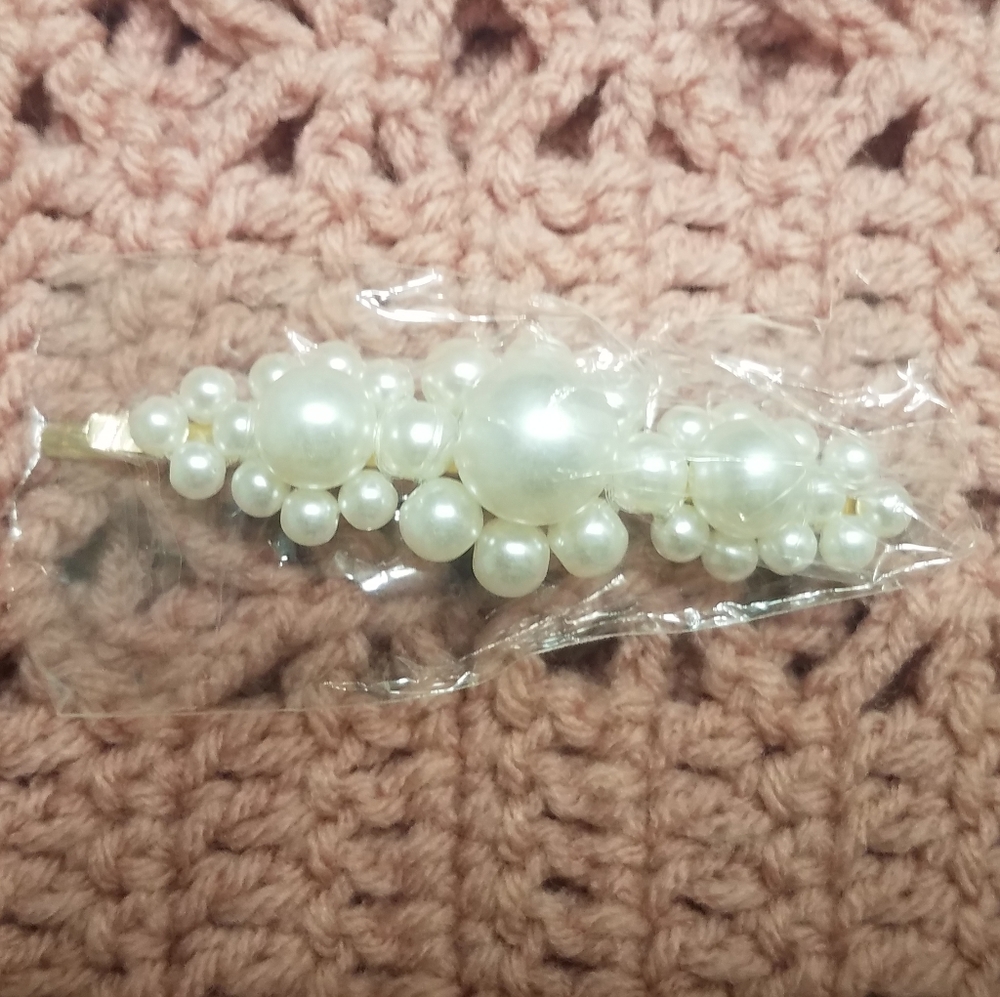 Embellished Pearl Hair Pin